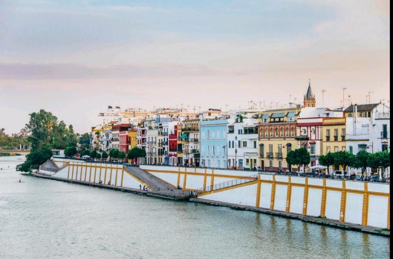 Sevilla Triana Jacuzzi 外观 照片